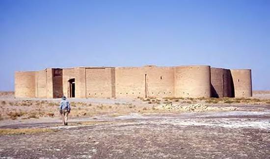 Caravanserai Safavid between Nain and Yazd