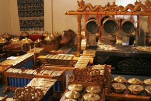 Image:Traditional indonesian instruments02.jpg